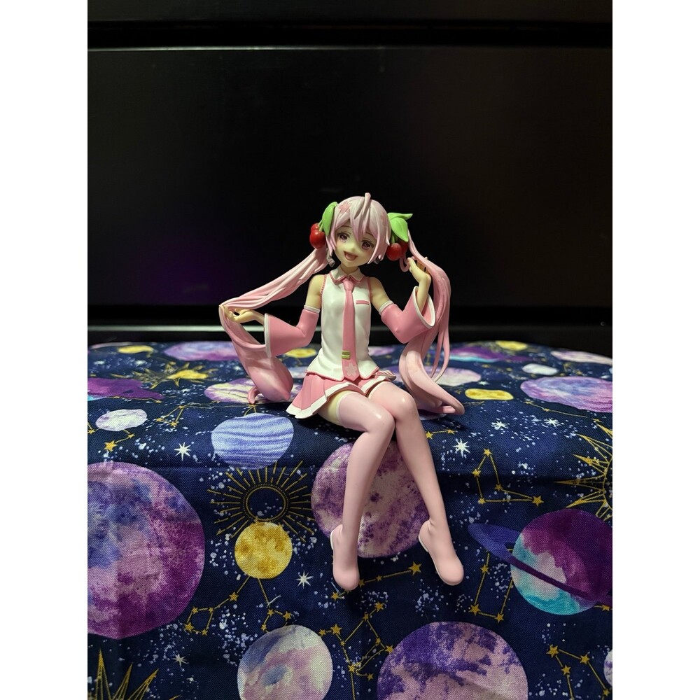FuRyu Sakura Miku Noodle Stopper Anime Figure